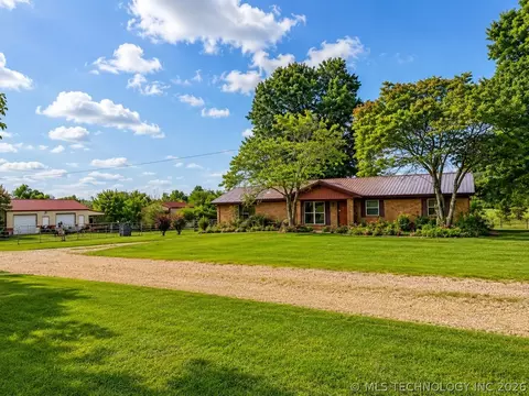 450860 Highway 64, Vian, OK 74962