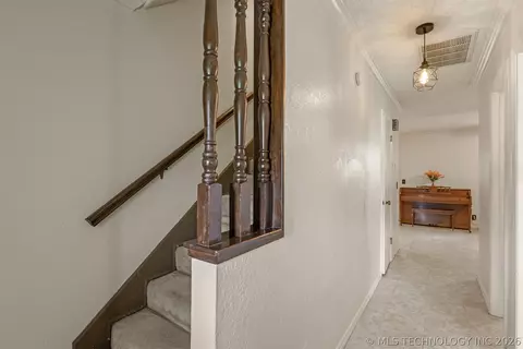 Entry Way - 11411 E 37th Pl, Tulsa, OK 74146 photo 2 of 7