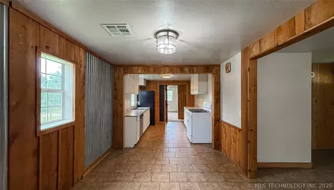 Entry Way - 433 S 4th, Roff, OK 74865 photo 8 of 8