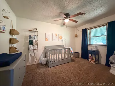 Bedroom - 106 Risner St, Davis, OK 73030 photo 1 of 3