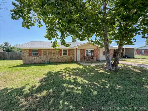 106 Risner St, Davis, OK 73030