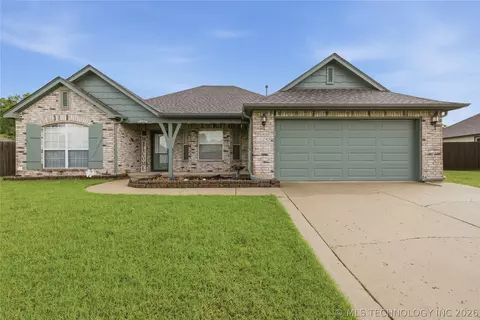 11248 S 274th East Ave, Coweta, OK 74429