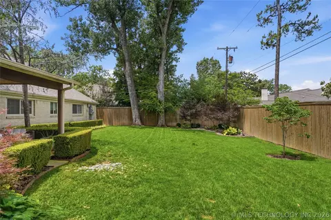 Exterior - 3235 E 59th St, Tulsa, OK 74105 photo 5 of 10