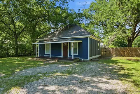 511 W Spruce St, Haskell, OK 74436