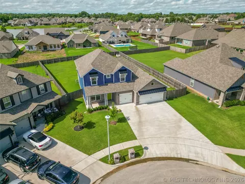 View/Area - 814 E Honolulu Pl, Broken Arrow, OK 74012 photo 5 of 5