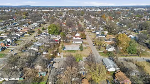 3015 E Archer St, Tulsa, OK 74110 photo 2