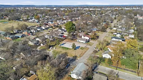 3015 E Archer St, Tulsa, OK 74110 photo 6