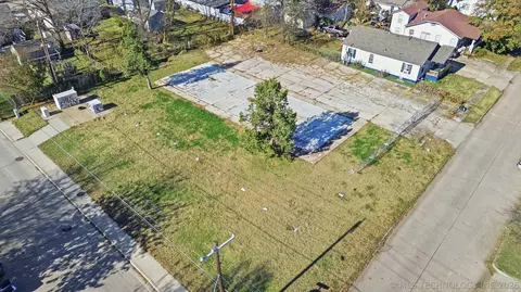3015 E Archer St, Tulsa, OK 74110 photo 4