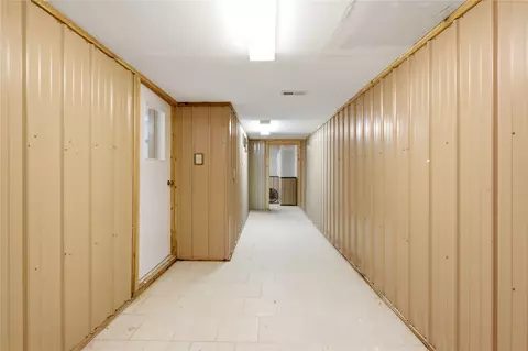 Entry Way - 20355 S 85th St E, Webbers Falls, OK 74470 photo 6 of 6
