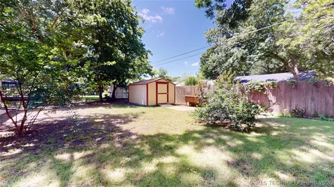 Exterior - 1535 E 54th St, Tulsa, OK 74105 photo 3 of 3