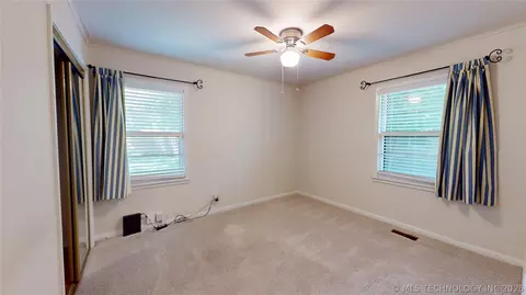 Bedroom - 1535 E 54th St, Tulsa, OK 74105 photo 5 of 6