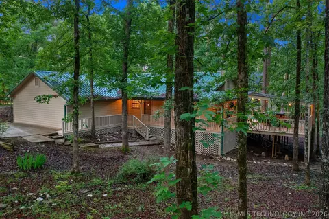 184 Cedar Creek Cir, Broken Bow, OK 74728