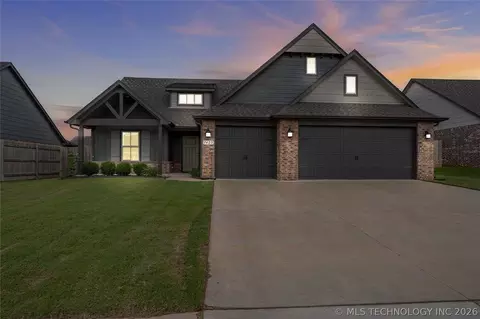 1423 E South Park Pl, Broken Arrow, OK 74011