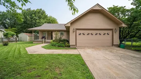425 S Boston Ave, Ketchum, OK 74349