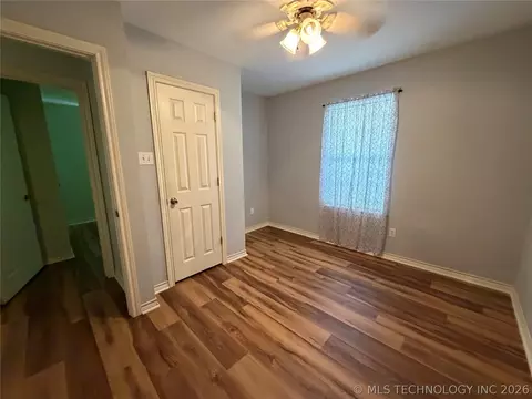 Bedroom - 507 E Tonner, Calera, OK 74730 photo 2 of 3