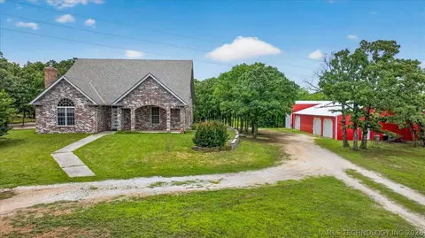 200 Private Road 2705 Rd, Bartlesville, OK 74003