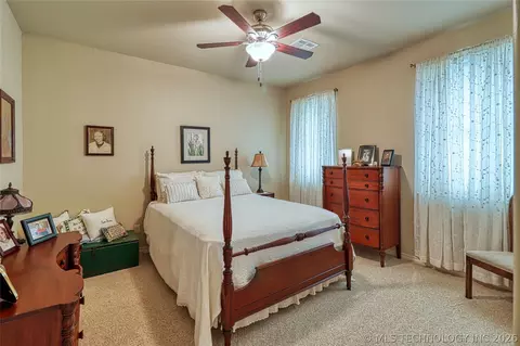 Bedroom - 124 Walnut Rdg, Eufaula, OK 74432 photo 4 of 7