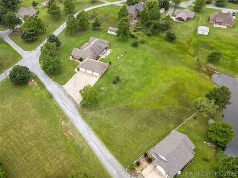 View/Area - 124 Walnut Rdg, Eufaula, OK 74432 photo 6 of 12