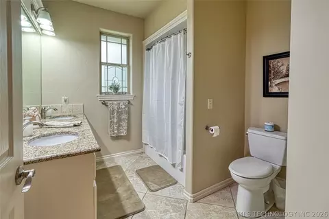 Bath - 124 Walnut Rdg, Eufaula, OK 74432 photo 6 of 6