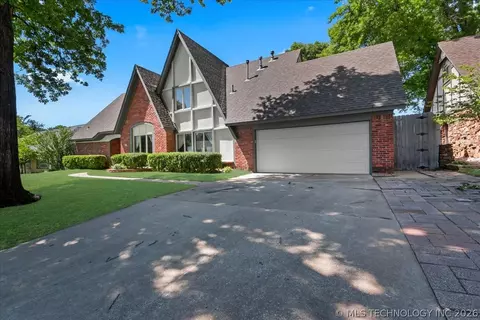 Exterior - 5813 E 64th Pl, Tulsa, OK 74136 photo 2 of 8