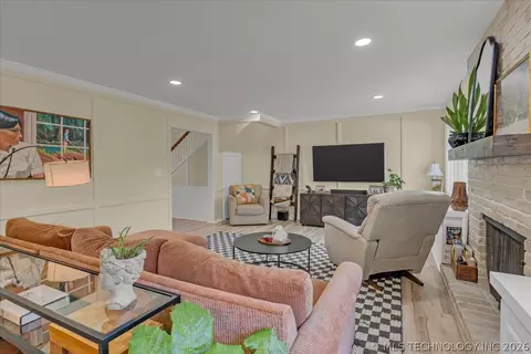 Living - 5813 E 64th Pl, Tulsa, OK 74136 photo 7 of 11