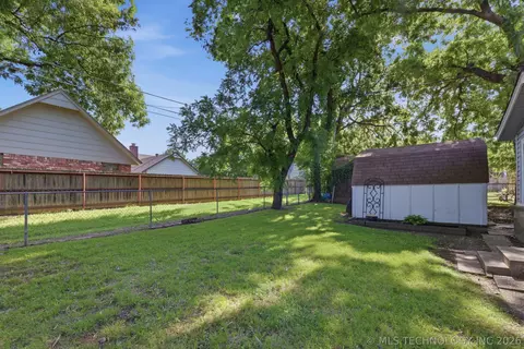 Exterior - 41 E 148th St S, Glenpool, OK 74033 photo 4 of 4