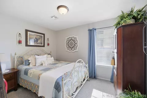 Bedroom - 41 E 148th St S, Glenpool, OK 74033 photo 1 of 2