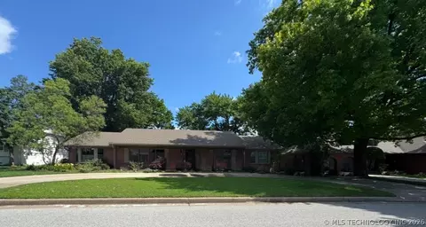 4631 E 55th Pl, Tulsa, OK 74135