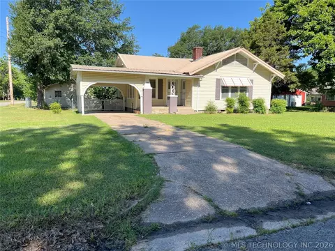 701 NW 3rd St, Stigler, OK 74462
