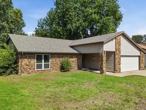 Exterior - 1200 S 28th St, Broken Arrow, OK 74014 photo 2 of 7