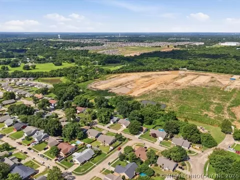 View/Area - 1200 S 28th St, Broken Arrow, OK 74014 photo 2 of 3