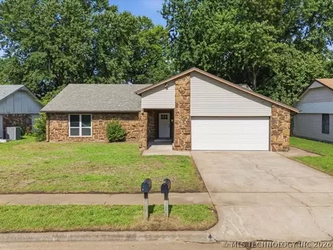 1200 S 28th St, Broken Arrow, OK 74014