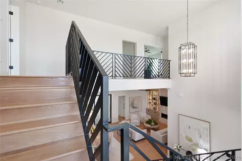 Entry Way - 8801 Elgin St, Broken Arrow, OK 74014 photo 7 of 9