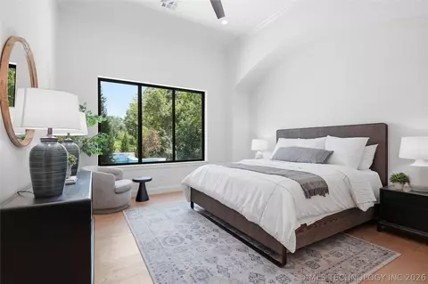Bedroom - 8801 Elgin St, Broken Arrow, OK 74014 photo 5 of 11