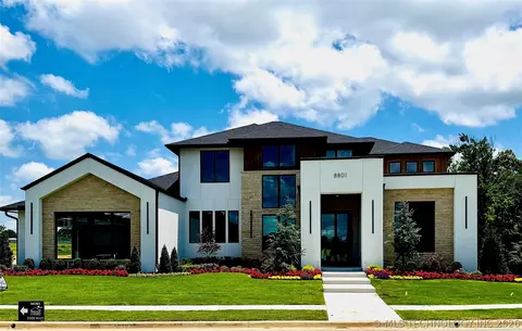 8801 Elgin St, Broken Arrow, OK 74014