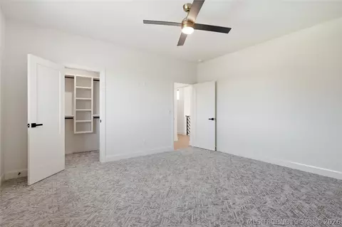 Bedroom - 8801 Elgin St, Broken Arrow, OK 74014 photo 9 of 11