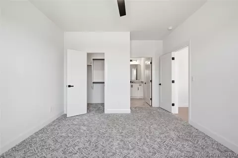 Bedroom - 8801 Elgin St, Broken Arrow, OK 74014 photo 10 of 11