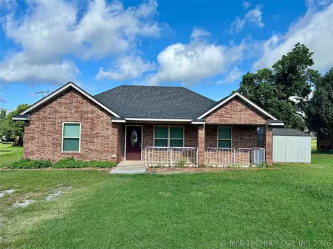 1306 W 17th St, Sulphur, OK 73086