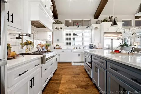 Kitchen - 249503 E 1930, Devol, OK 73531 photo 4 of 10