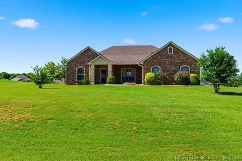 317 N Payton Place Lk, Ada, OK 74820