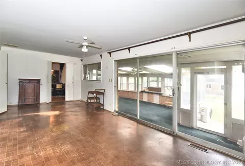4659 E 55th Pl, Tulsa, OK 74135 photo 9