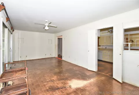 4659 E 55th Pl, Tulsa, OK 74135 photo 8
