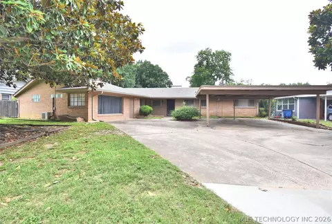 4659 E 55th Pl, Tulsa, OK 74135 photo 1