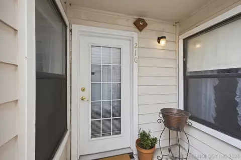 1904 E 66th Place C210, Tulsa, OK 74136