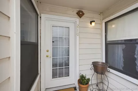 1904 E 66th Place C210, Tulsa, OK 74136
