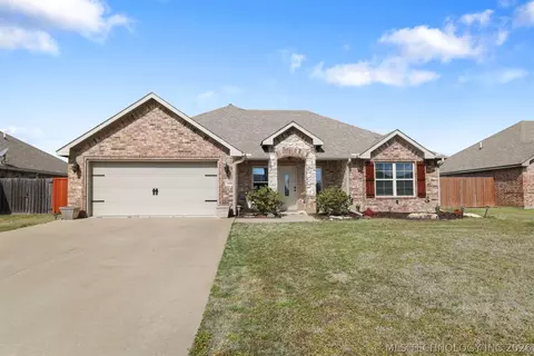3608 Rock Blf, Durant, OK 74701