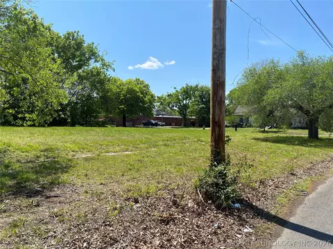 Court Street, Muskogee, OK 74401