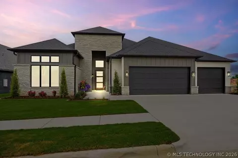 4125 W 113th Pl, Jenks, OK 74037