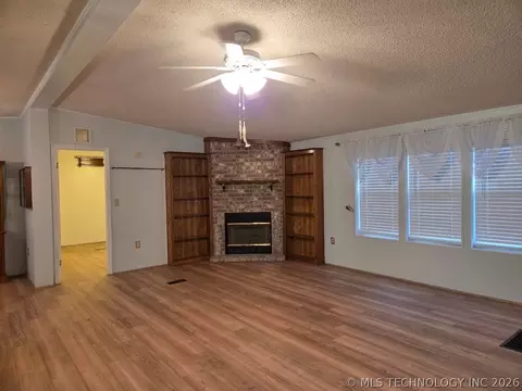 420828 E 1143 Rd, Eufaula, OK 74432 photo 9