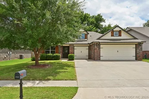 3121 W Fredericksburg St, Broken Arrow, OK 74011